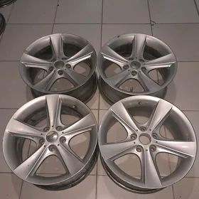 BMW 17 lik disga.