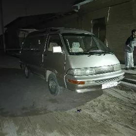 Toyota Town Ace 1990