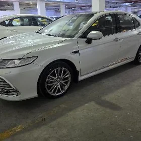 Toyota Camry 2024