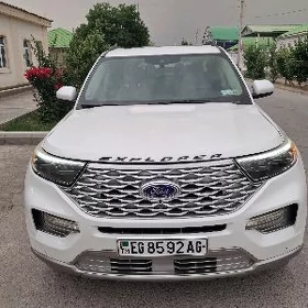 Ford Explorer 2022