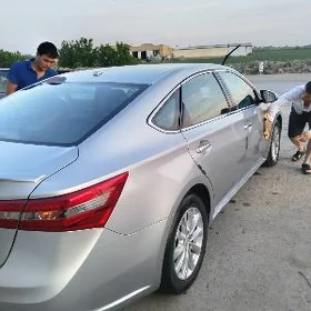 Toyota Avalon 2018
