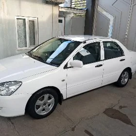 Mitsubishi Lancer 2005