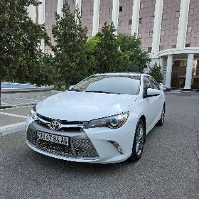 Toyota Camry 2016