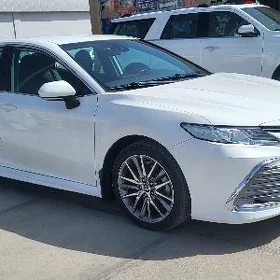 Toyota Camry 2023