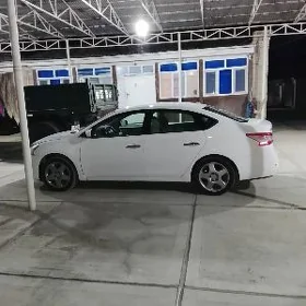 Nissan Sentra 2013
