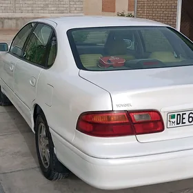 Toyota Avalon 1999