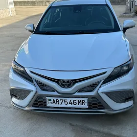 Toyota Camry 2022