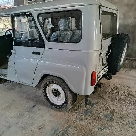 UAZ 469 1999
