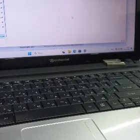 intel core i3 8ram 500gb