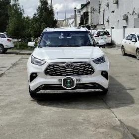 Toyota Highlander 2020
