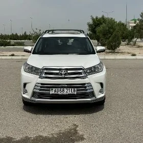 Toyota Highlander 2019