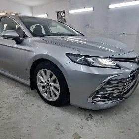 Toyota Camry 2023