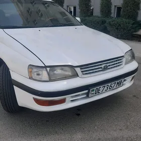 Toyota Corona 1995