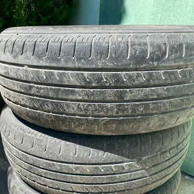 205/65R15