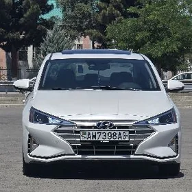 Hyundai Elantra 2020