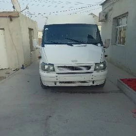Ford Transit Cargo Van 2004