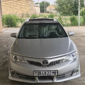 Toyota Camry 2013