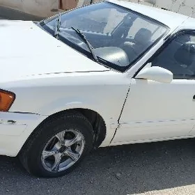 Toyota Tercel 1995