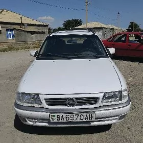 Opel Astra 1993