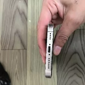 iphone 15pro xr den ovurlen