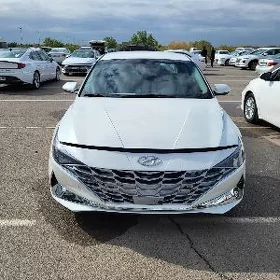 Hyundai Elantra 2021