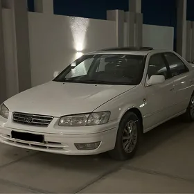 Toyota Camry 2001