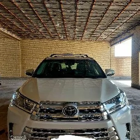 Toyota Highlander 2019
