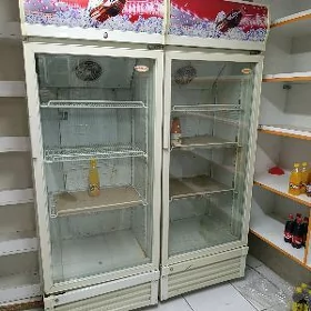 Holodilnik vitrina Холод