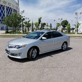 Toyota Camry 2013
