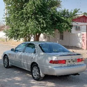 Toyota Camry 2001