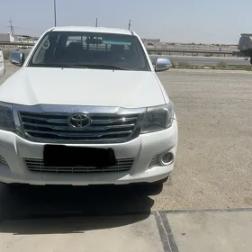 Toyota Hilux 2013