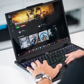 LEGION5|RTX5060|OLED|16/512GB