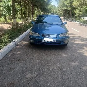 Toyota Camry 2001