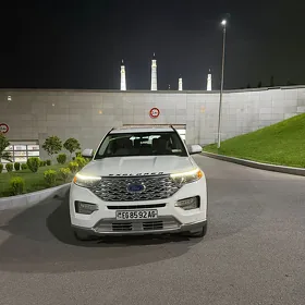 Ford Explorer 2022