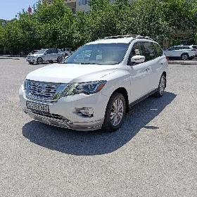 Nissan Pathfinder 2019