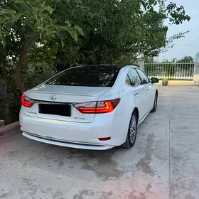 Lexus ES 350 2016