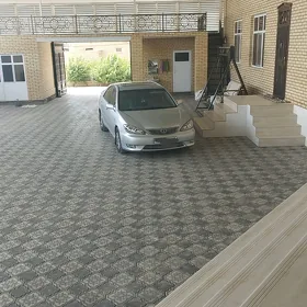 Toyota Camry 2004
