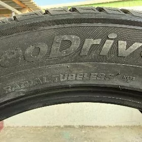 TEKER PAKRISKA KIA SORENTO 235/55/19