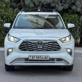 Toyota Highlander 2022