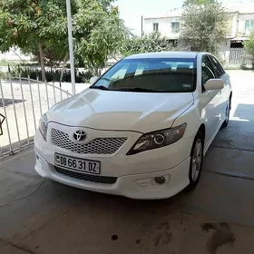 Toyota Camry 2011