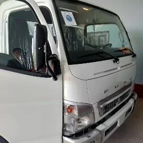 Mitsubishi Canter 2025