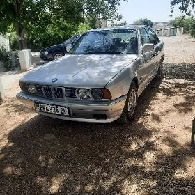 BMW 525 1990