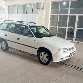 Opel Astra 1995