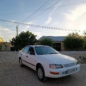 Toyota Carina 1992