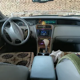 Toyota Avalon 2001