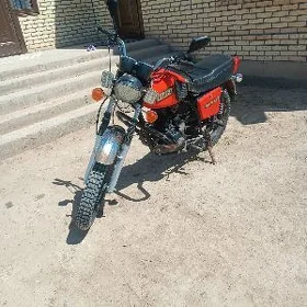 Iž Planeta 5 2000