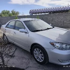 Toyota Camry 2004