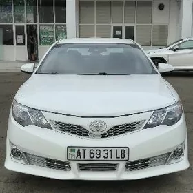 Toyota Camry 2014