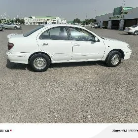 Nissan Sunny 2002