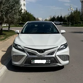 Toyota Camry 2022